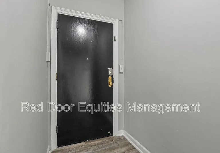 123 N Broad St #201 — Photo 22