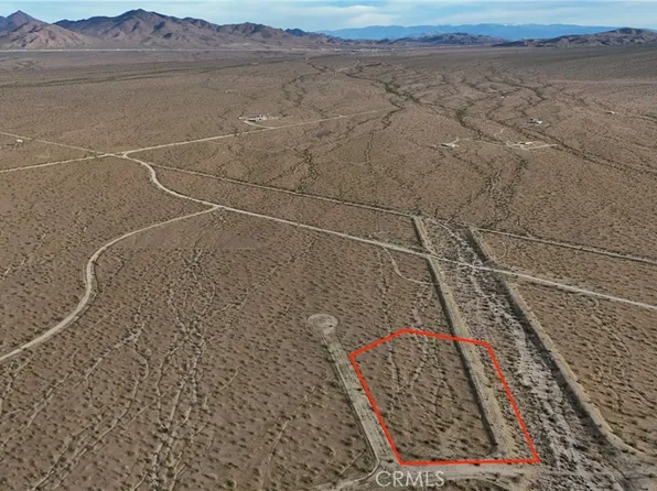 715 Corral Rd Lot 70, Helendale, CA 92342