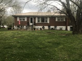 212 Pitt Ln, Springfield, TN 37172