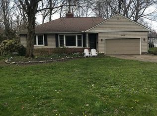 29230 Osborn Rd, Bay Village, OH 44140