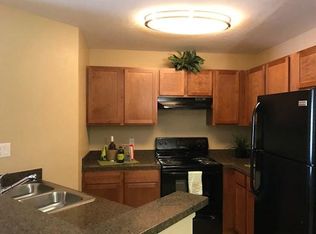 Cascades at Clear Lake Apartments, Fort Myers, FL 33908