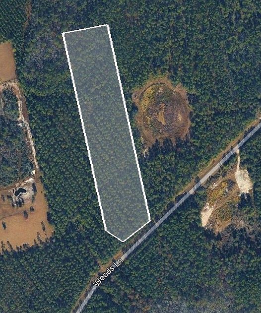 1st image of 4 Woods Ln