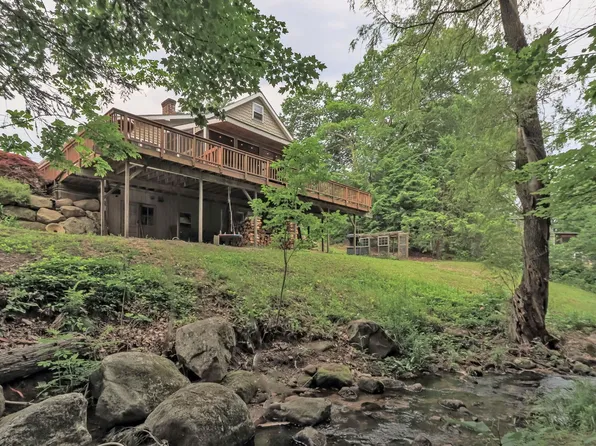 5 Hillsdale Drive, Goffstown, NH 03045