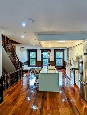 Rented by Owner | media 23