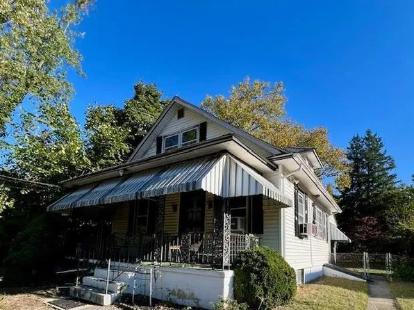 107 E Williams Ave, Barrington, NJ 08007