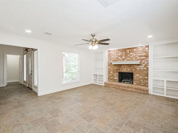 5th image of 1418 Heights Dr