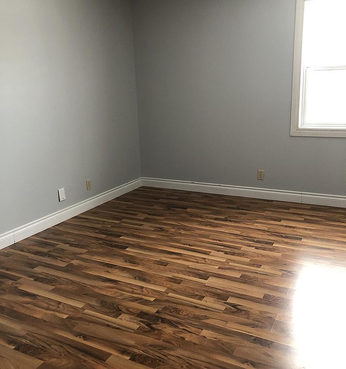 1st image of 345 Fines Dr