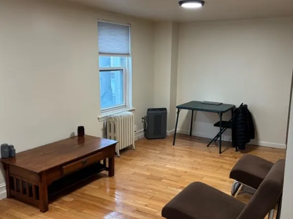 2207 Naudain St #3F, Philadelphia, PA 19146