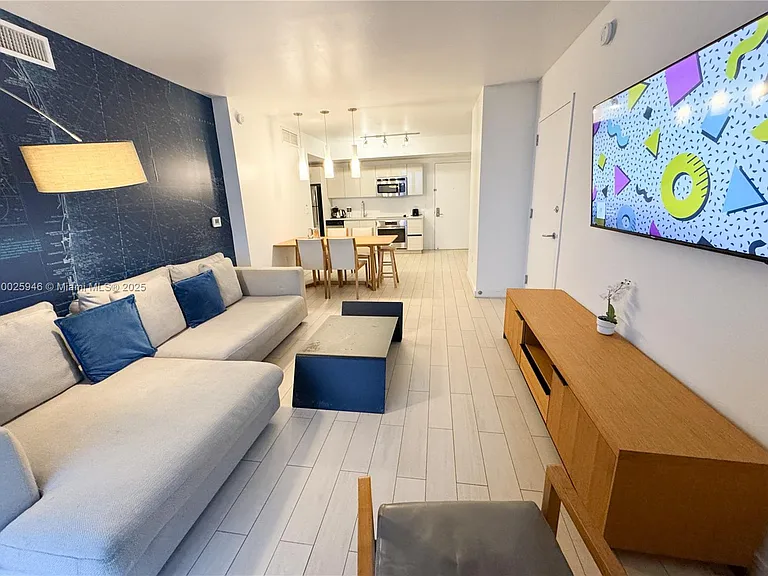 2602 E Hallandale Beach Blvd #1605 — Photo 9