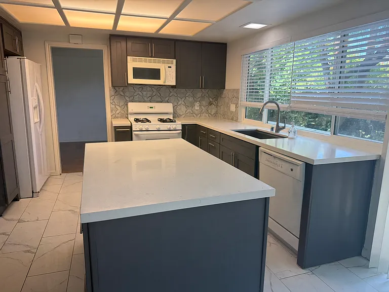 739 W San Martin Pl — Photo 9