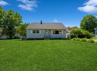 22 Carmen St, Somerset, NJ
