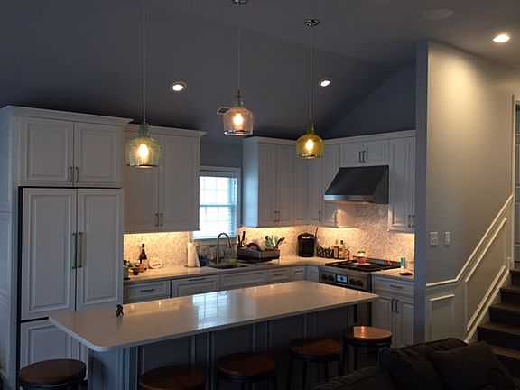 5th image of 3822 Asbury Ave