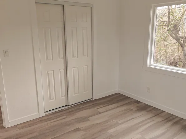 27106 Military Rd S, Kent, WA 98032