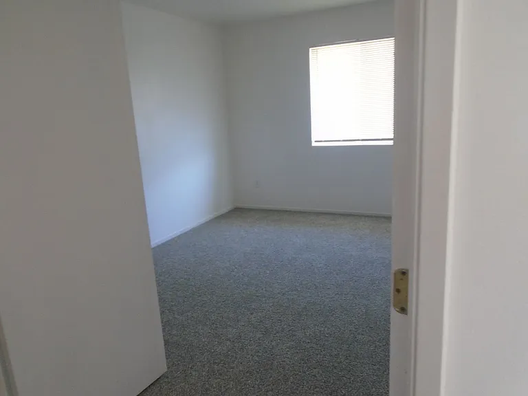 2030 Wheelan Ct — Photo 9