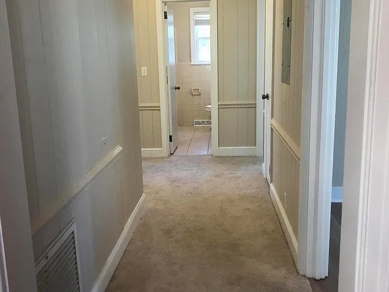 1221 Eastwood Ave — Photo 9