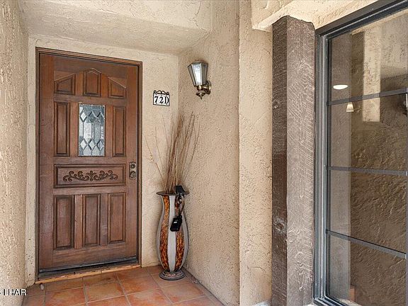 2nd image of 72 Mariposa Dr Unit 5