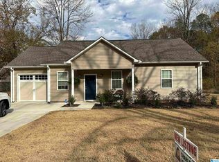 1863 19th St, Calera, AL 35040