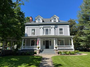 128 S Hayward St APT 4, Woodstock, IL