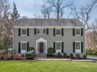 22 Nicholson Dr, Chatham, NJ