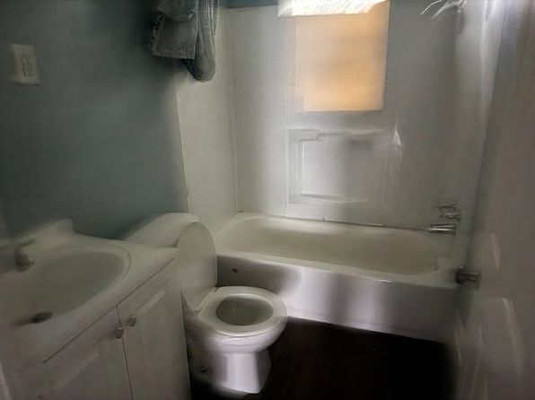 memphis-tennessee-457239659 picture