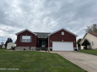 215 Park Ridge Dr, Mount Washington, KY 40047