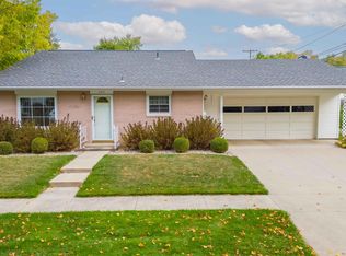304 E 6th St, North Manchester, IN 46962