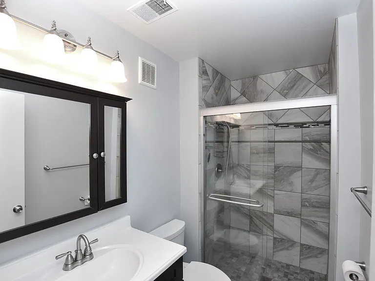 5843 Wye Oak Commons Ct — Photo 22