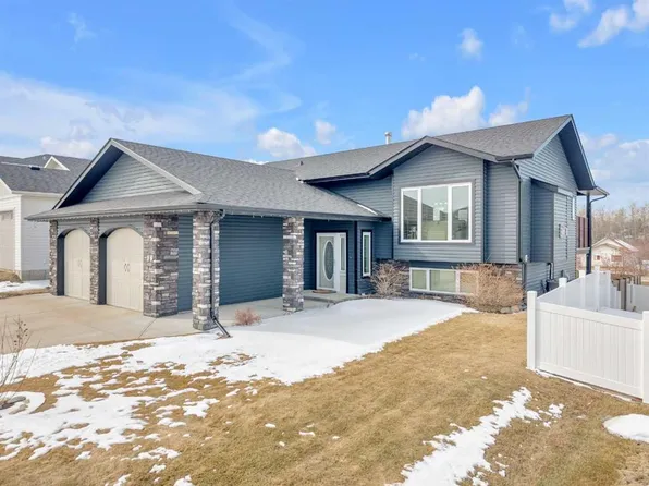 16 E Fawn Meadows Dr, Delburne, AB T0M