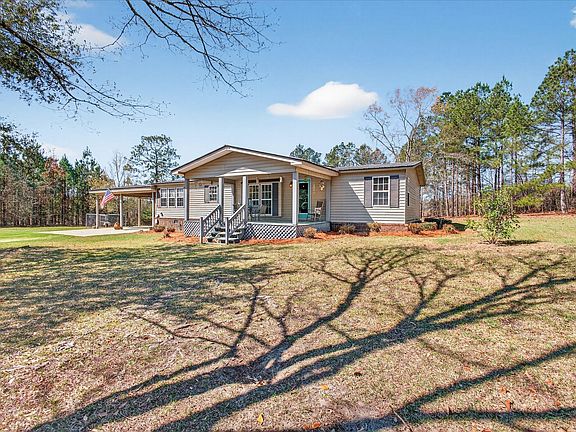 3rd image of 395 Winchester Road