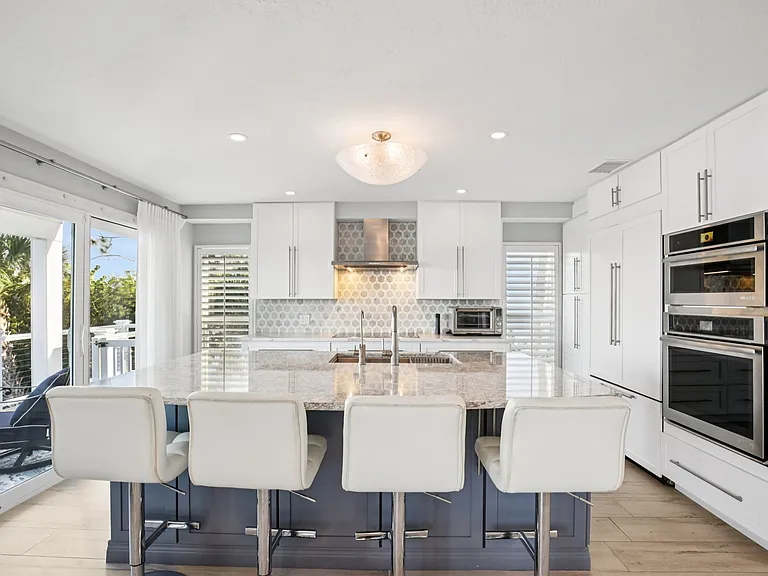 5422 Siesta Cove Dr — Photo 9