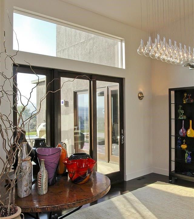 2nd image of 233 Kristen Ln