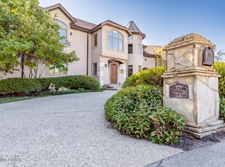 3621 Woodside Pl, Louisville, KY 40222