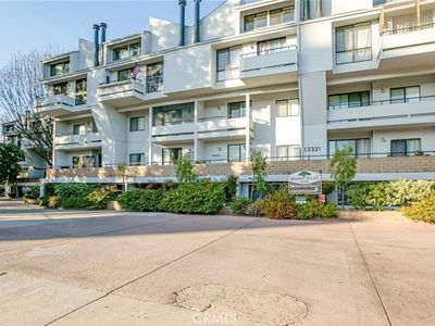 13331 Moorpark St APT 226, Sherman Oaks, CA, 91423