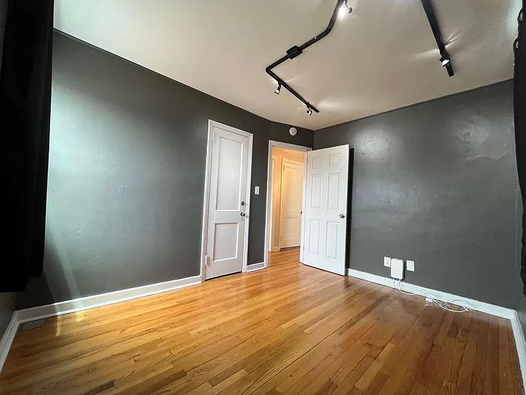 2610 Colonial Ave SW — Photo 12