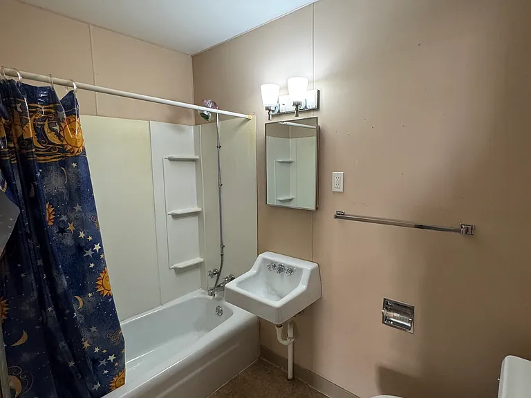 222 E Coolbaugh St #1 — Photo 5