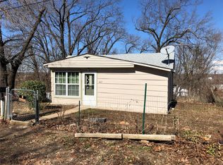 415 Walnut St, Saint Clair, MO 63077