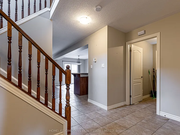1202 Smither Rd — Photo 7