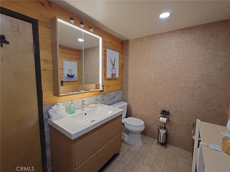 787 Georgia St — Photo 22