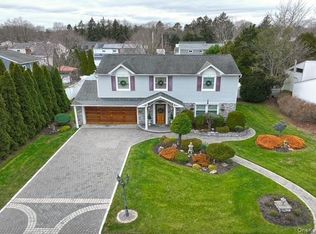 8 Brookstan Rd, Nesconset, NY 11767