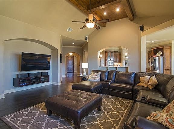 3rd image of 1016 Riverwood Dr