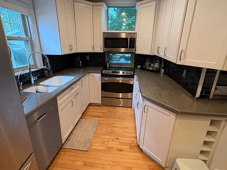 223 Hillside Ave — Photo 10