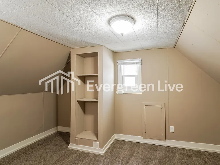 2193 S 78th St — Photo 7