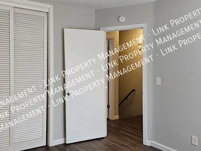 1638 Keeble St — Photo 19