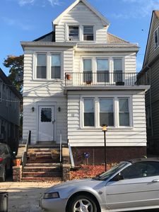32 Broadman Pkwy, Jersey City, NJ, 07305
