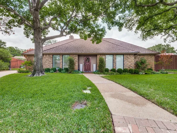 2405 Bluffview Ct, Arlington, TX 76011