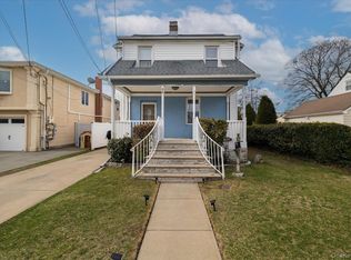 36 Hudson Avenue, Valley Stream, NY 11580