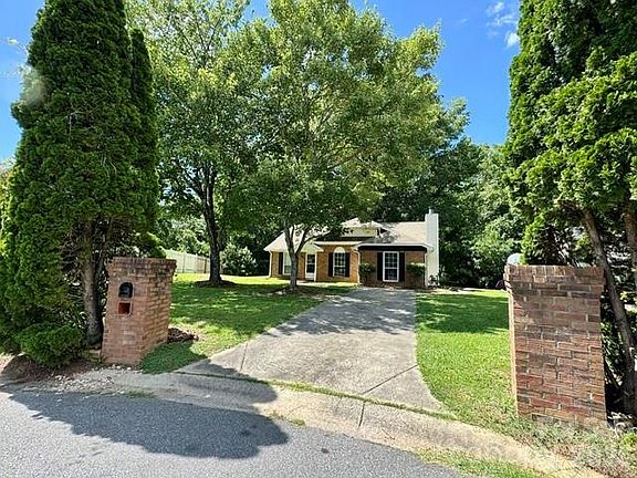 3rd image of 8029 Glencannon Dr