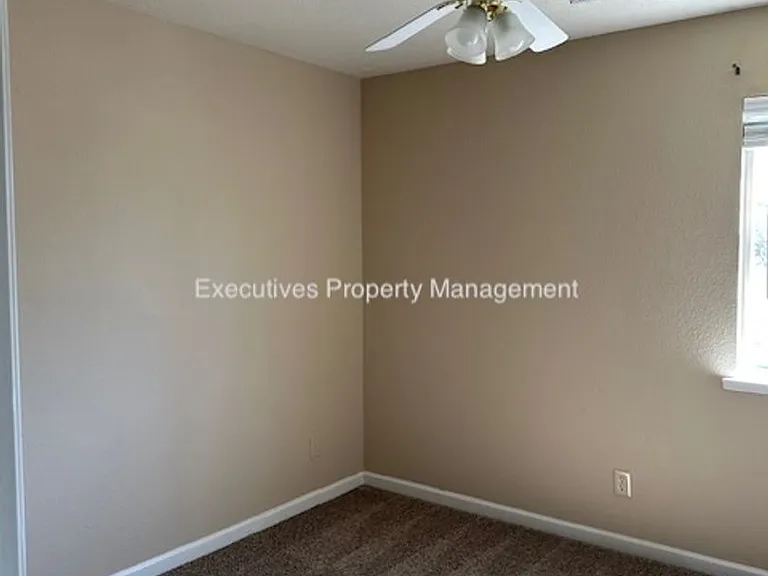 1103 Acapulco Ct — Photo 18