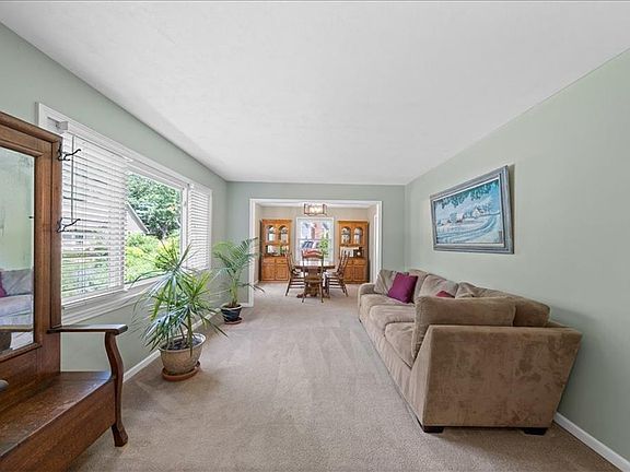 4th image of 8203 Hauser Dr