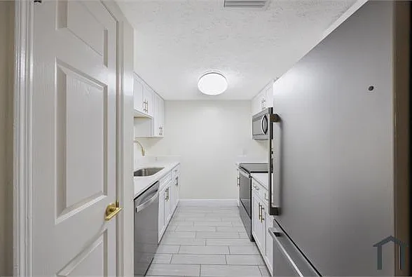 3111 W Horatio St #202 — Photo 11